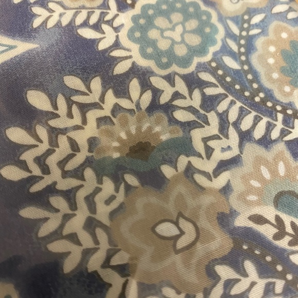 Brand new Pottery Barn Duvet cover I have 2 . - Picture 2 of 4